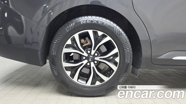Kia Carnival (IV) Gasoline 9-Seater Signature 2021 — фото 5