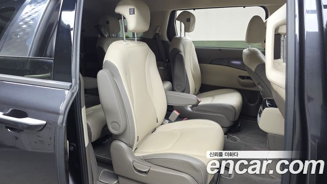 Kia Carnival (IV) Gasoline 9-Seater Signature 2021 — фото 12