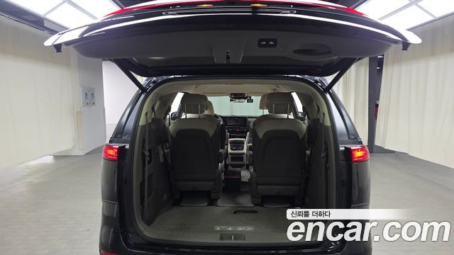 Kia Carnival (IV) Gasoline 9-Seater Signature 2021 — фото 20
