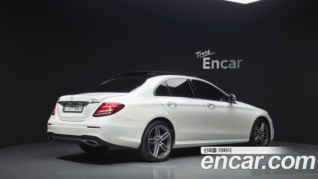 Mercedes-Benz E-Class (W213) E300 4MATIC AMG Line 2020 — фото 2