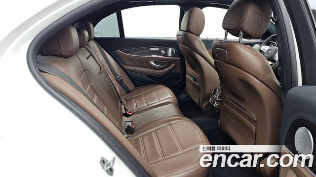 Mercedes-Benz E-Class (W213) E63 AMG 4MATIC+ 2019 — фото 12