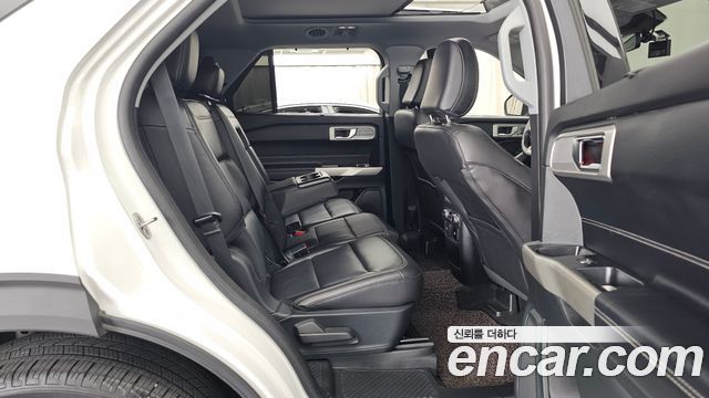 Ford Explorer (VI) 2.3 LimIted 4WD 2021 — фото 16
