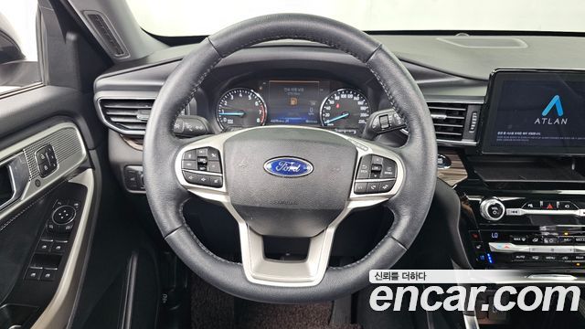 Ford Explorer (VI) 2.3 LimIted 4WD 2021 — фото 17
