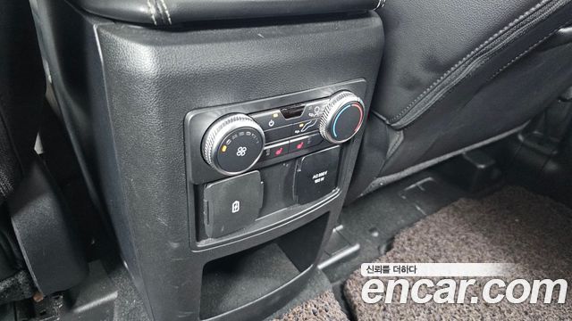 Ford Explorer (VI) 2.3 LimIted 4WD 2021 — фото 22