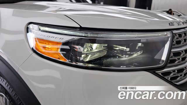 Ford Explorer (VI) 2.3 LimIted 4WD 2021 — фото 28