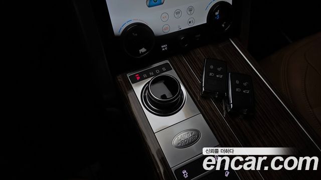 Land Rover Range Rover (IV) D350 Vogue SE Disel 2021 — фото 9
