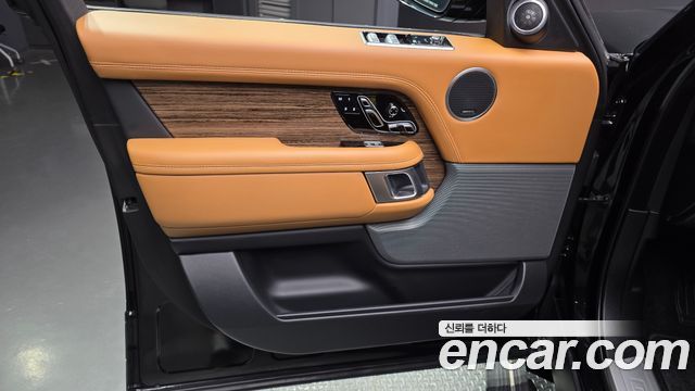 Land Rover Range Rover (IV) D350 Vogue SE Disel 2021 — фото 24