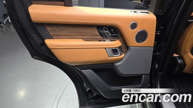 Land Rover Range Rover (IV) D350 Vogue SE Disel 2021 — фото 25