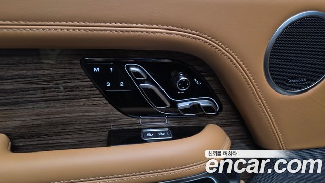 Land Rover Range Rover (IV) D350 Vogue SE Disel 2021 — фото 29