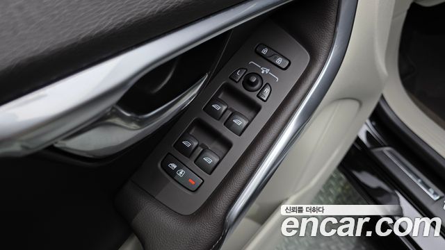 Volvo V40 T5 2nd 2016 — фото 18