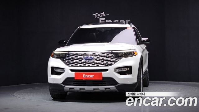 Ford Explorer (VI) 3.0 Platinum 4WD 2022 — фото 3