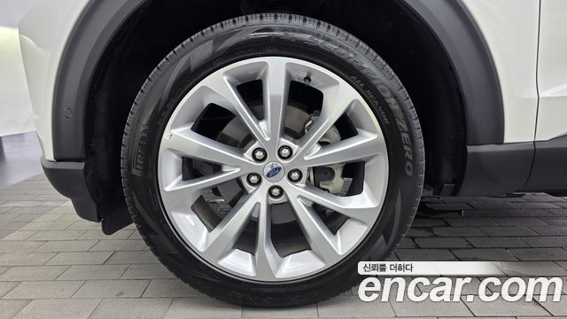 Ford Explorer (VI) 3.0 Platinum 4WD 2022 — фото 5