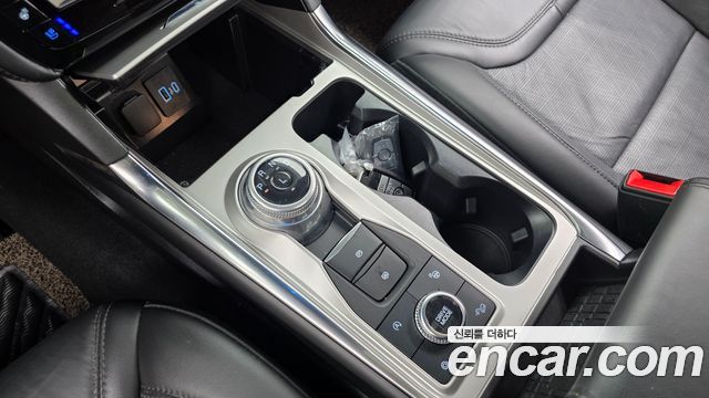 Ford Explorer (VI) 3.0 Platinum 4WD 2022 — фото 9