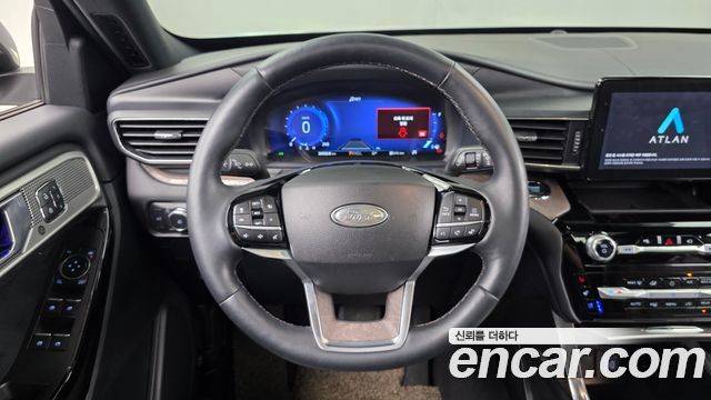 Ford Explorer (VI) 3.0 Platinum 4WD 2022 — фото 13