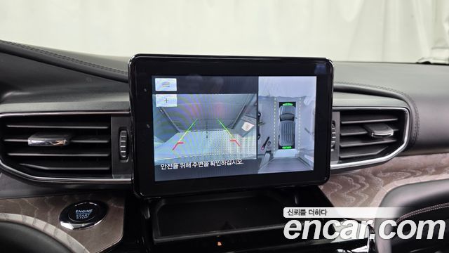 Ford Explorer (VI) 3.0 Platinum 4WD 2022 — фото 15