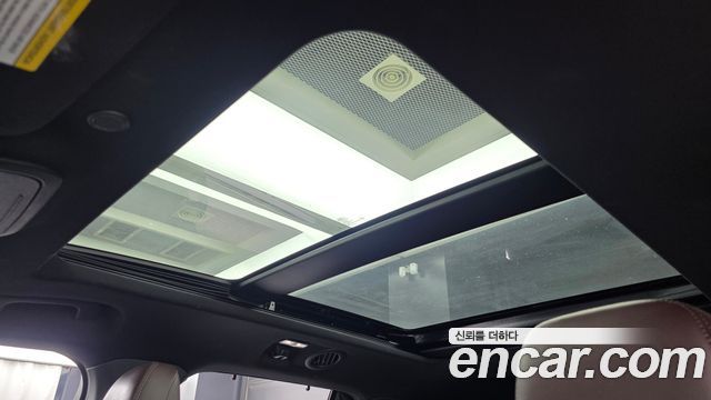 Ford Explorer (VI) 3.0 Platinum 4WD 2022 — фото 17