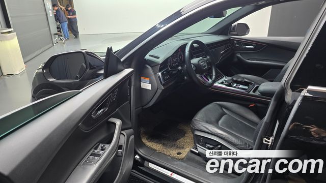 Audi Q8 (4M) 45 TDI Quattro Premium 2022 — фото 10