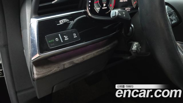 Audi Q8 (4M) 45 TDI Quattro Premium 2022 — фото 14