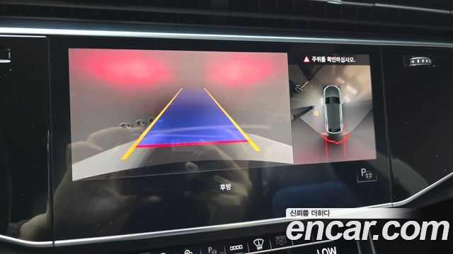 Audi Q8 (4M) 45 TDI Quattro Premium 2022 — фото 16