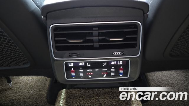 Audi Q8 (4M) 45 TDI Quattro Premium 2022 — фото 17