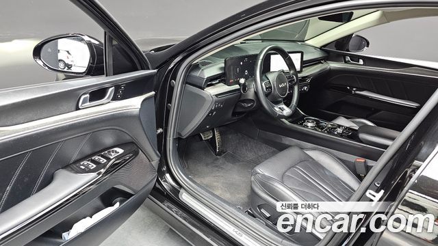Kia K5 (III) 2.0 Signature 2025 — фото 12