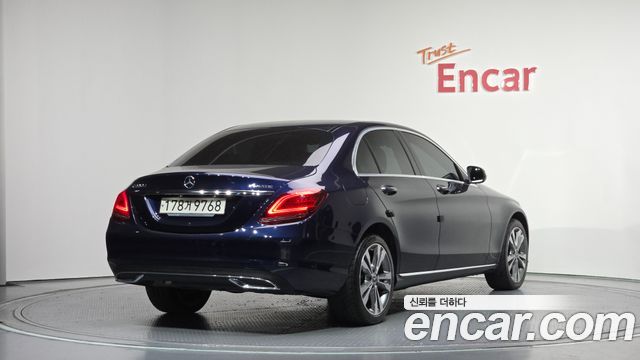 Mercedes-Benz C-Class (W205) C220 d 4MATIC 2020 — фото 2