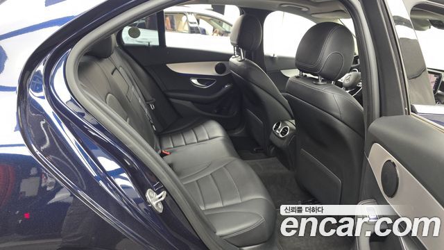 Mercedes-Benz C-Class (W205) C220 d 4MATIC 2020 — фото 12