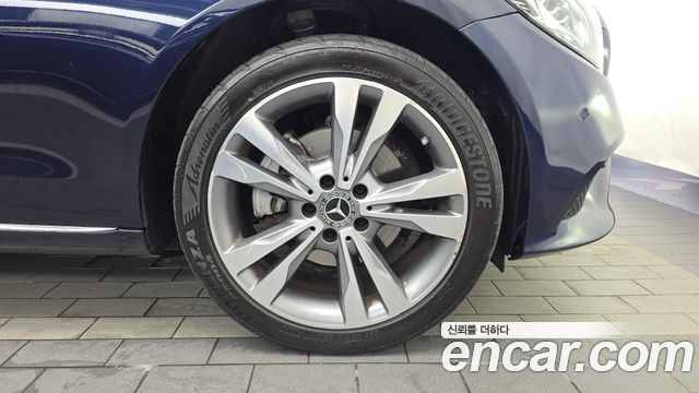Mercedes-Benz C-Class (W205) C220 d 4MATIC 2020 — фото 21