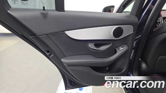 Mercedes-Benz C-Class (W205) C220 d 4MATIC 2020 — фото 25