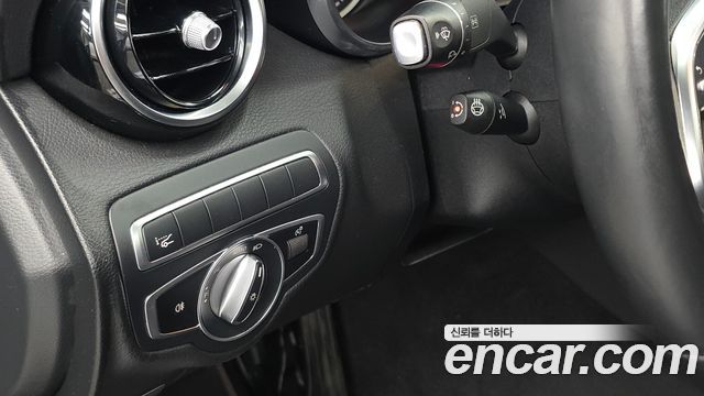 Mercedes-Benz C-Class (W205) C220 d 4MATIC 2020 — фото 27