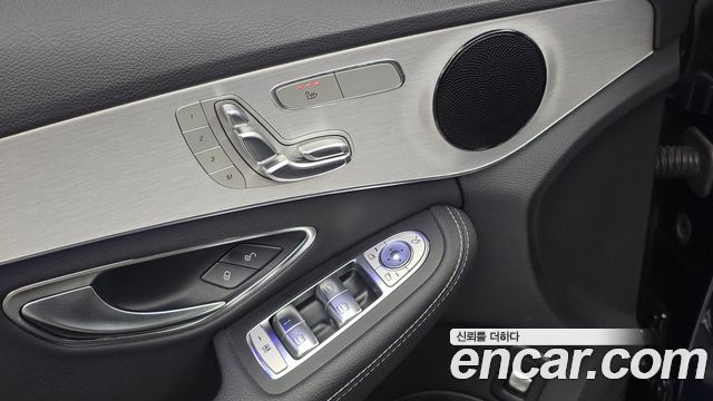 Mercedes-Benz C-Class (W205) C220 d 4MATIC 2020 — фото 28