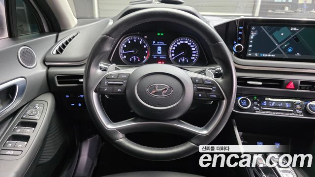 Hyundai Sonata (DN8) 2.0 Premium Family 2021 — фото 12