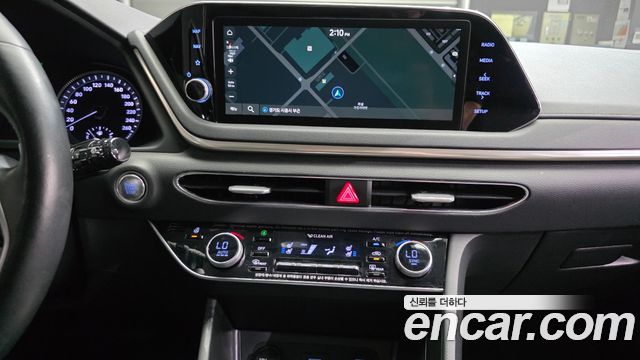 Hyundai Sonata (DN8) 2.0 Premium Family 2021 — фото 19