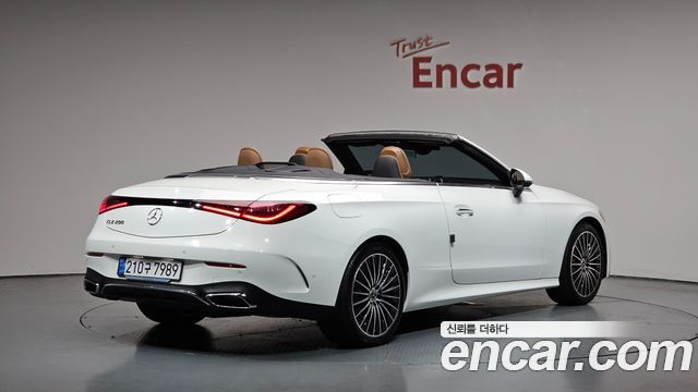 Mercedes-Benz CLE-Class (C236) CLE200 Cabriolet 2025 — фото 2