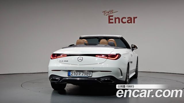 Mercedes-Benz CLE-Class (C236) CLE200 Cabriolet 2025 — фото 4