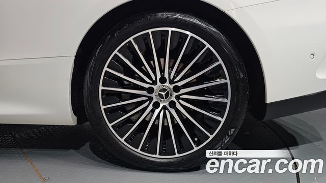Mercedes-Benz CLE-Class (C236) CLE200 Cabriolet 2025 — фото 21