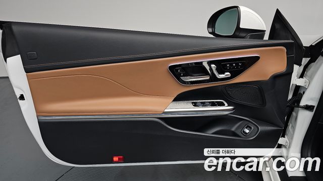 Mercedes-Benz CLE-Class (C236) CLE200 Cabriolet 2025 — фото 24