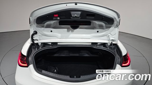 Mercedes-Benz CLE-Class (C236) CLE200 Cabriolet 2025 — фото 31