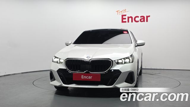 BMW 5 Series (G60) 530i xDrive M Sport Pro Special Edition 2026 — фото 3