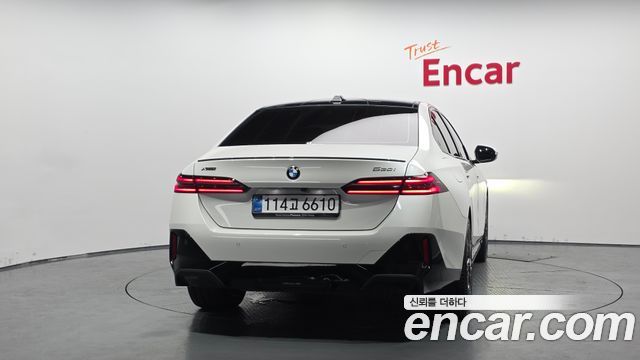 BMW 5 Series (G60) 530i xDrive M Sport Pro Special Edition 2026 — фото 4