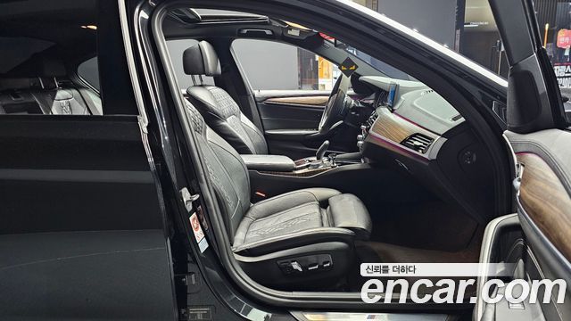 BMW 5 Series (G30) 520d M Sport Package Plus 2017 — фото 11