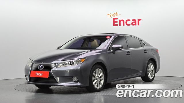 Lexus ES300h Supreme XV60