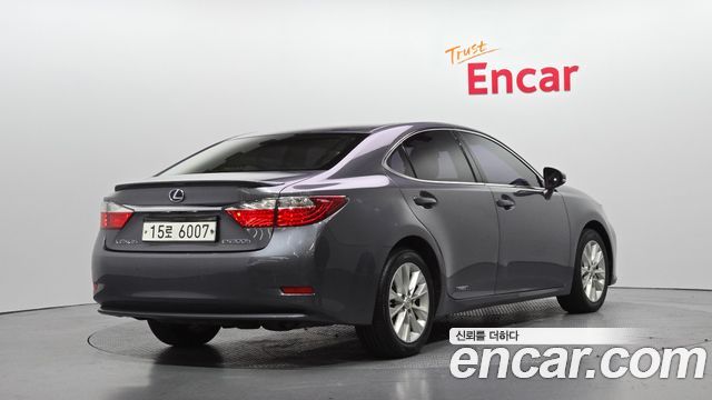 Lexus ES300h Supreme XV60 2013 — фото 2