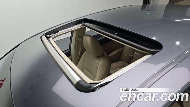 Lexus ES300h Supreme XV60 2013 — фото 22