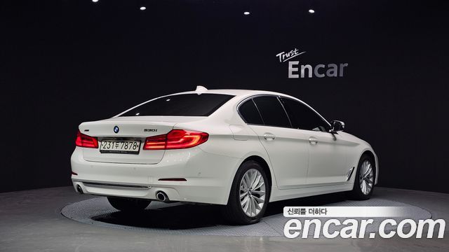 BMW 5 Series (G30) 530i xDrive Luxury Plus 2019 — фото 2