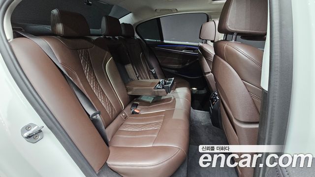 BMW 5 Series (G30) 530i xDrive Luxury Plus 2019 — фото 19