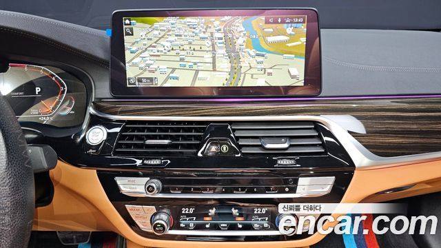 BMW 5 Series (G30) 520i M Sport 2021 — фото 15