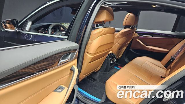 BMW 5 Series (G30) 520i M Sport 2021 — фото 17