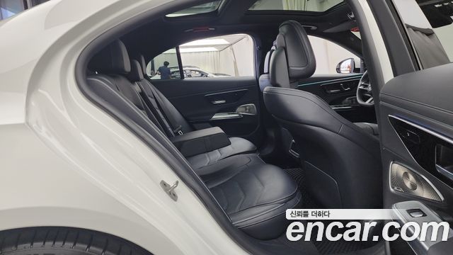Mercedes-Benz E-Class (W214) E300 4MATIC AMG Line 2024 — фото 12