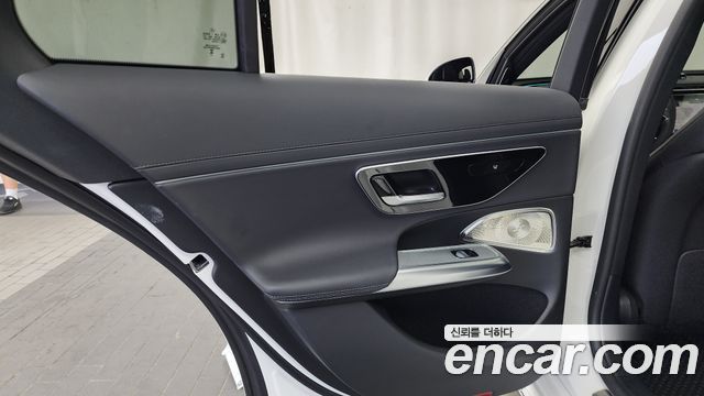 Mercedes-Benz E-Class (W214) E300 4MATIC AMG Line 2024 — фото 25